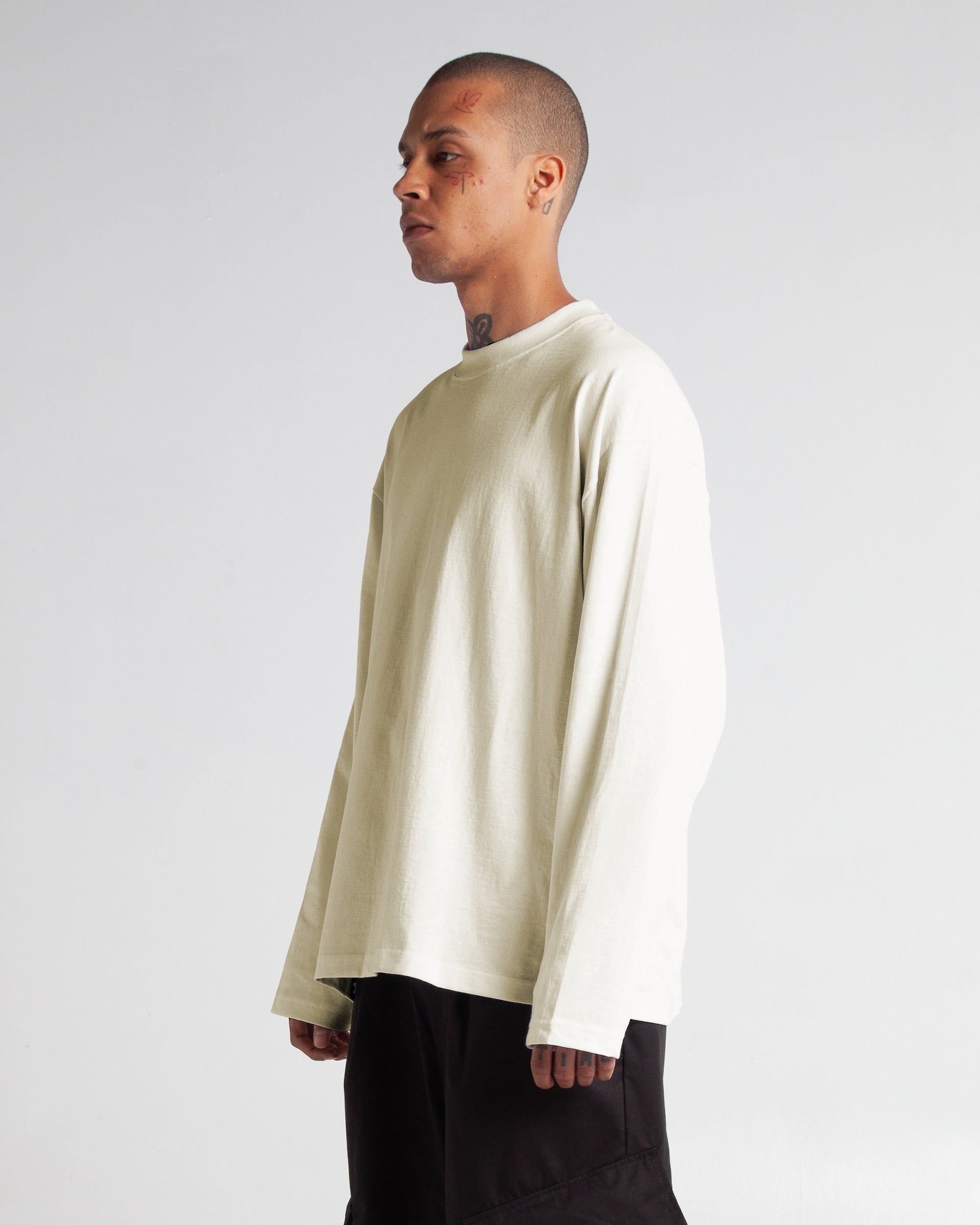 Off White